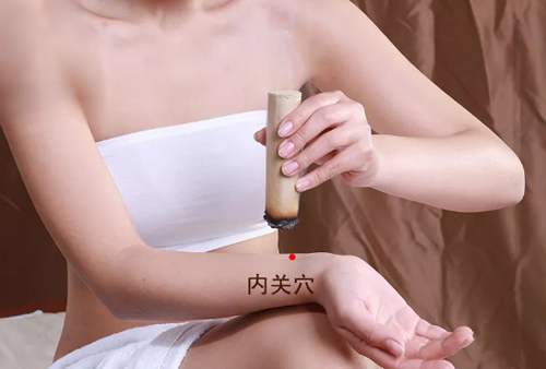 艾灸疗法调理产后妈妈的修复