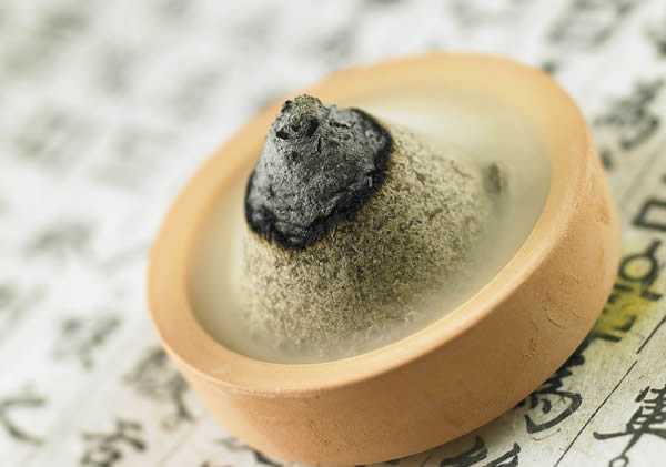 30张艾灸的图片高清大图