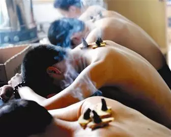 三伏灸,一灸顶三灸!夏天艾灸竟有这么多好处!