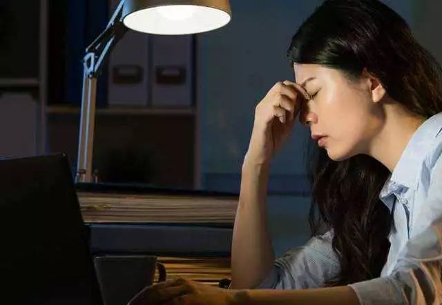 艾灸怎样让月牙快速长出来