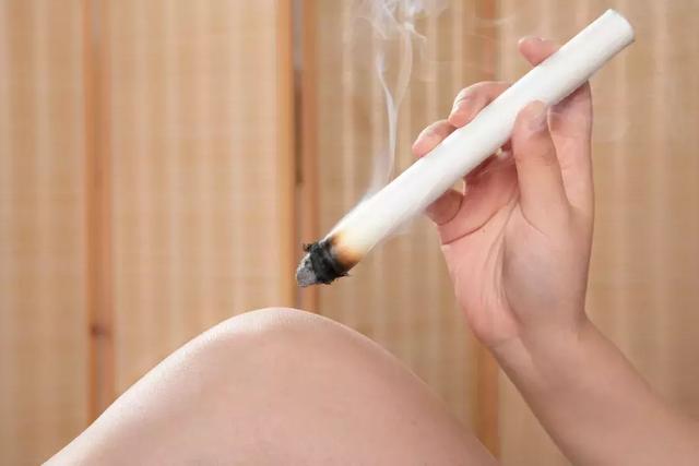 艾灸调理,通经络的最佳选择!