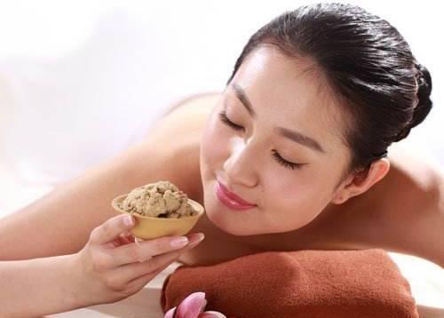 女性艾灸臀部的好处？看后震惊！