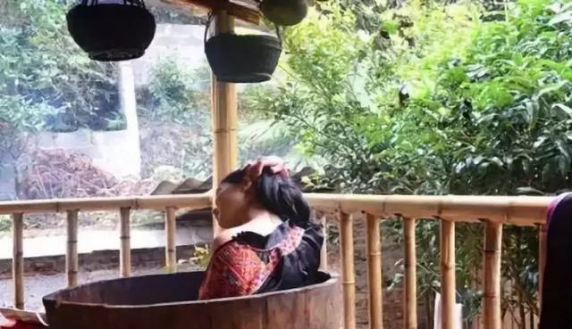 艾灸法子好获新生,手执艾条治愈人生