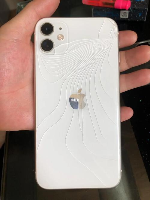 11换后盖玻璃要多少钱配图