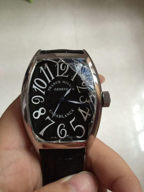 阿玛尼手表换个玻璃盖多少钱配图