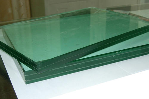 常用的安全玻璃有钢化玻璃配图