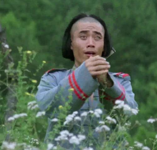 陈宝国 玻璃花照片配图