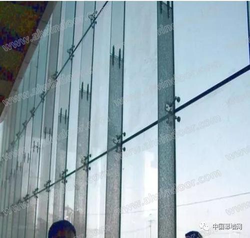 点驳接玻璃幕墙配图