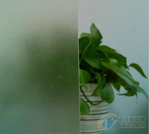光伏压花玻璃线条对策处理方法配图