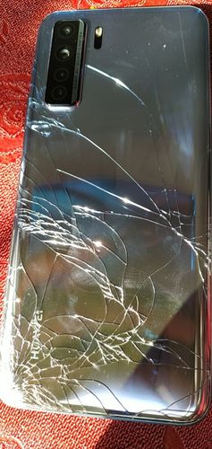 华为nova7后置镜头玻璃碎了可以换吗配图