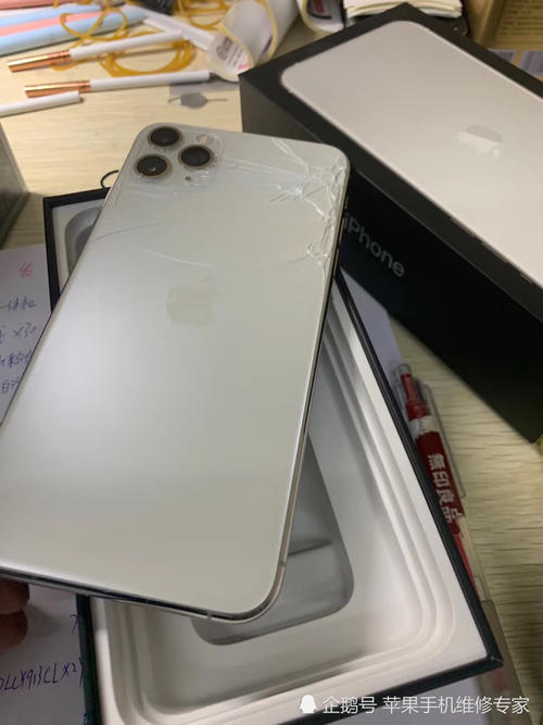iPhone11后玻璃更换配图