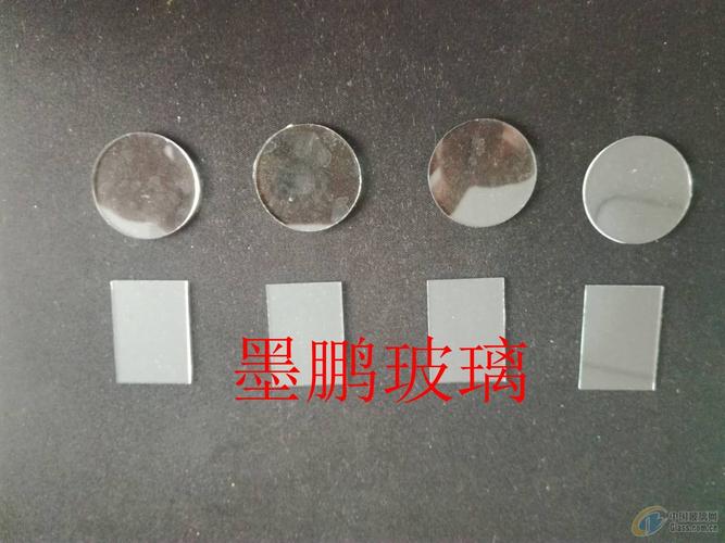 钠钙玻璃的英文配图