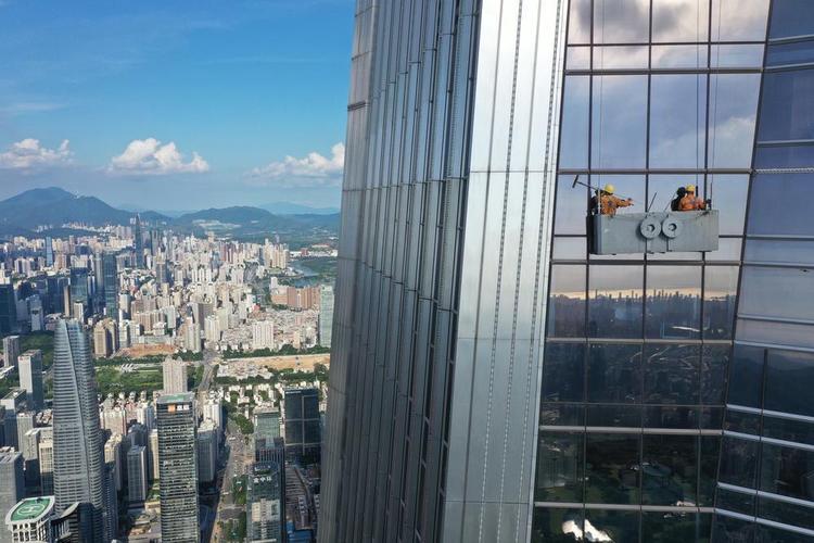 深圳平安大厦玻璃幕墙通风设计配图