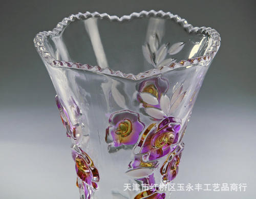 天津艺术玻璃花瓶配图