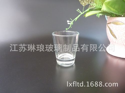 压制玻璃杯的成型工艺配图