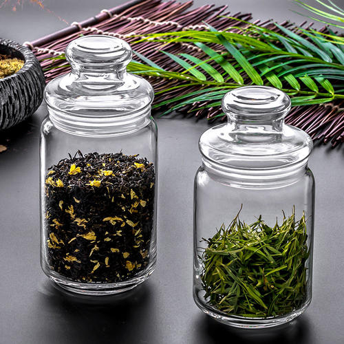装茶叶的玻璃瓶配图