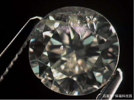 钻石与玻璃的肉眼区别配图