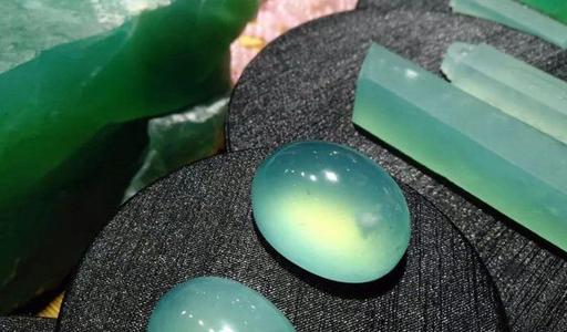 最简单鉴别玉和玻璃的方法配图