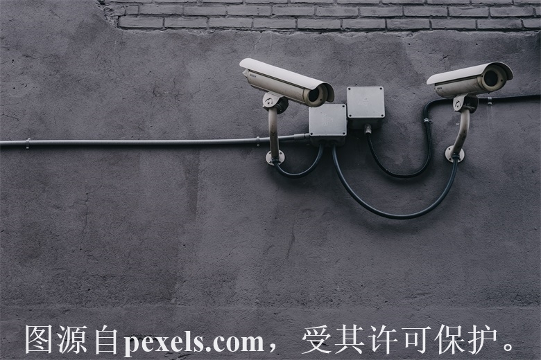 我已经付款申请幕布了，请尽快邮寄，急用谢谢