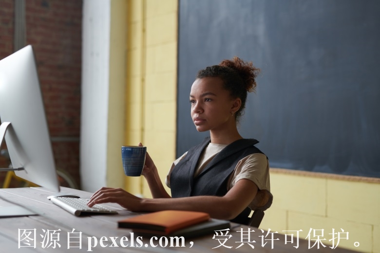客服说，已转成独立IP-虚拟主机/数据库问题