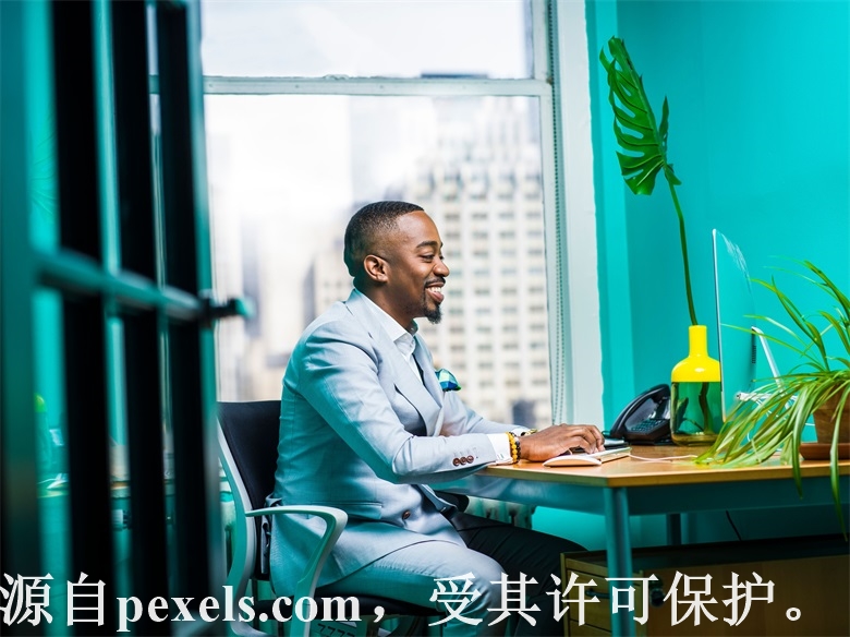 备案 fks163 这个账号下绑定的手机号邮箱和域名