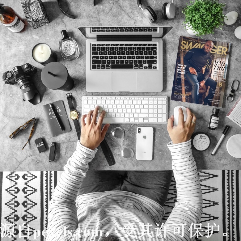 云建站~手机页面怎么在底部添加浮动条