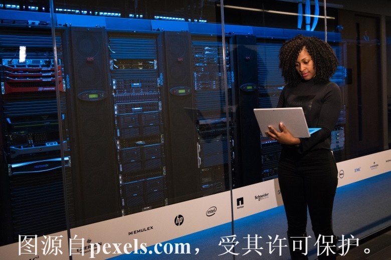 已经创建了工单，但是域名过户还是找不到模版