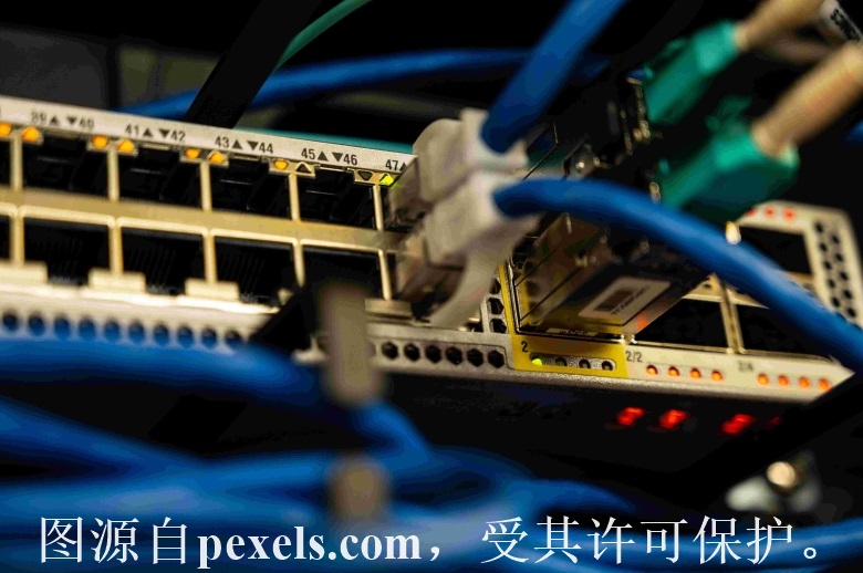 我的域名全部解析到西部数码我的主机ip，为什么还有提示？