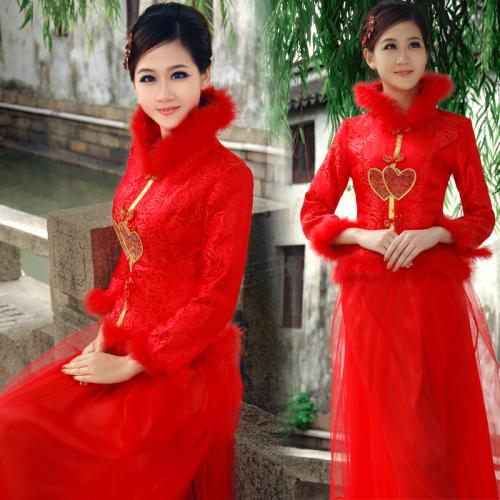 红色冬装旗袍配图