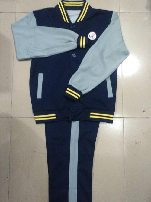 校服冬装配图