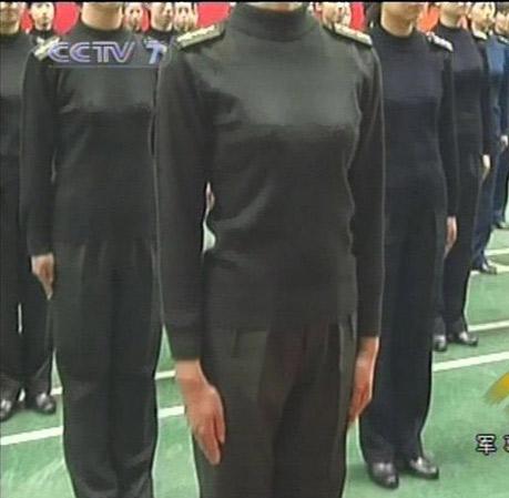 解放军女兵冬装图片配图