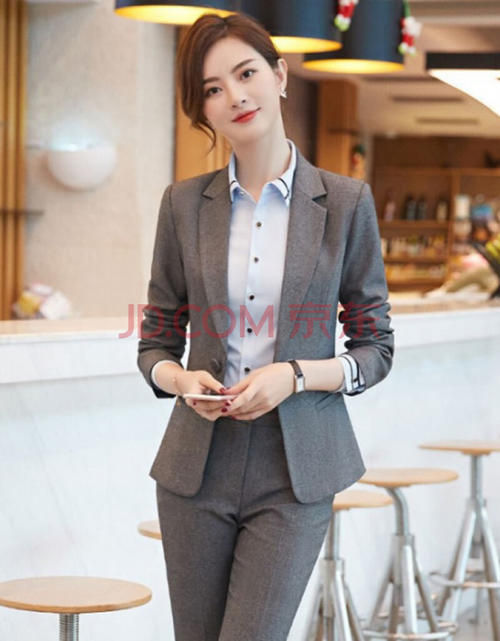 女士冬天正装什么样的衣服配图