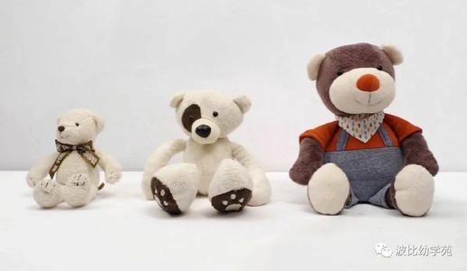 三只熊买冬装小班教案反思配图