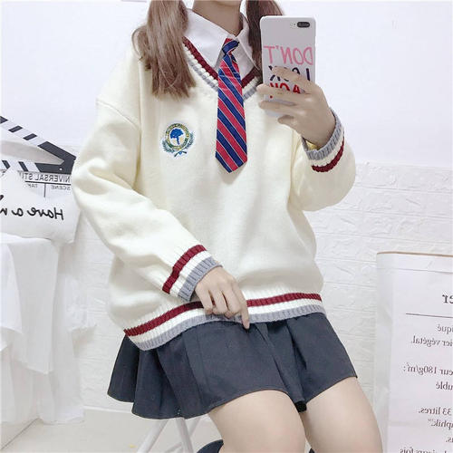 学生套装女冬装配图