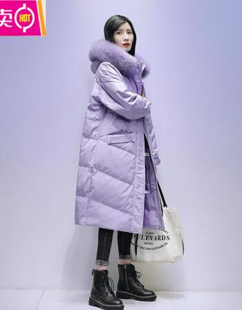 羽绒服女品牌配图