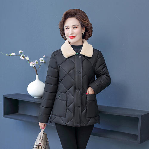 中年女人今年秋冬装外套配图