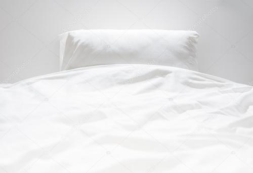 白色床单的爱情是什么梗配图