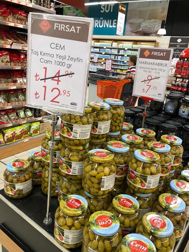 超市买橄榄是什么梗配图