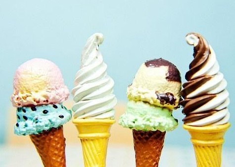 吃冰淇淋是什么梗配图
