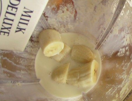 腐烂的香蕉混合变质的牛奶是什么梗配图