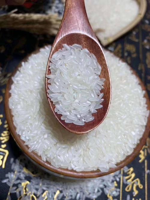 梗米是什么意思和稻花香配图