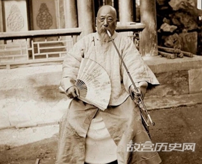 清政府官员的生活