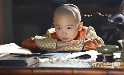 清朝皇子不能由生母抚养的原因