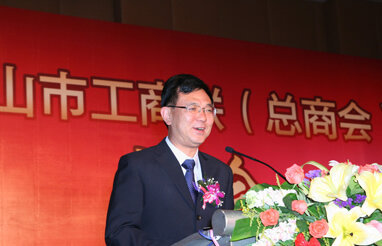 梁岸明(梁律师：你好！我跟他没有结婚证，有一个5岁的儿子，现在由于...)