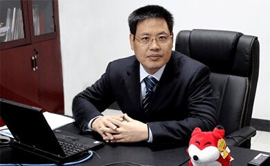 周大军(以身挡车,英勇牺牲②在温州打工的周大军见义勇为,勇斗歹...)