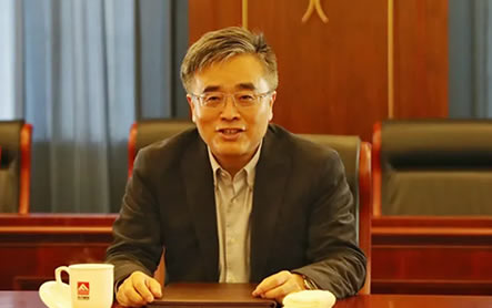 曹坚(装修找装修公司，项目立即结束，发现天花板有问题，在餐厅设...)