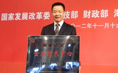 高少兵(我们有2个女人大的上1年级了，我老婆在照顾孩子期间与多个男...)