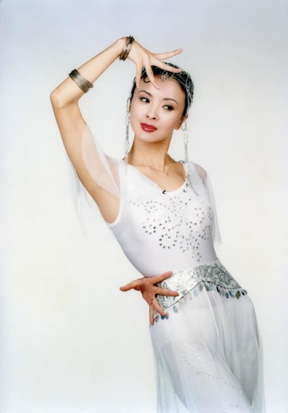 周洁(周洁身高?)