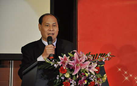 关润开(这几年听说润成创展木门屡获佳绩，连续几年获得了互联网木门...)