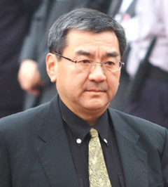 尹衍梁(2020年大润发老板是谁?)